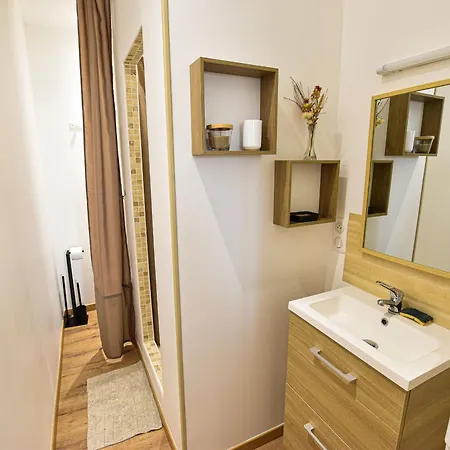 Restaure 6 Pers. Au Bord De La Riviere, Proche Centre, Parking Et Wifi - Fr-1-410-380 Feriehus Sablé-sur-Sarthe