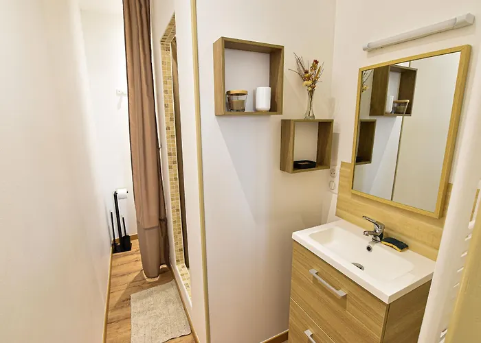 Restauré 6 Pers. Au Bord De La Rivière, Proche Centre, Parking Et Wifi - Fr-1-410-380 Casa vacanze Sablé-sur-Sarthe